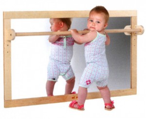 Barre de brachiation montessori