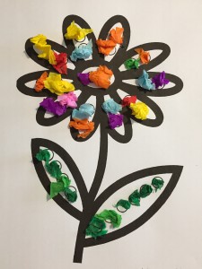 collage sur une fleur activité montessori