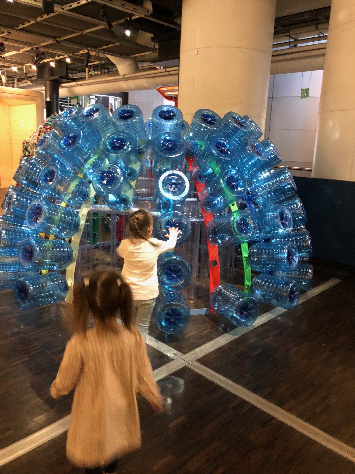 cité des sciences exposition cabanes enfants