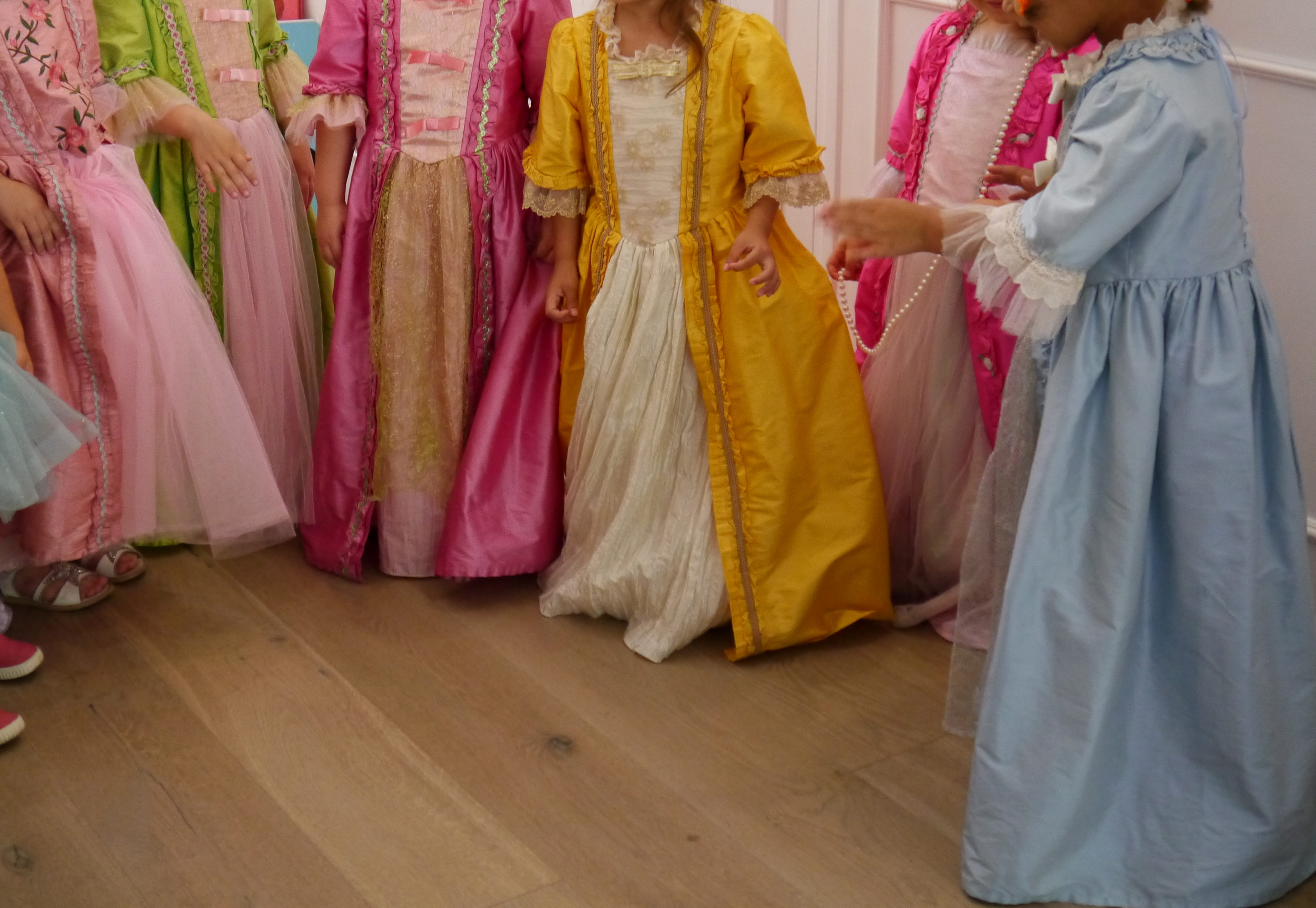 oh my princess fille anniversaire robes princesses