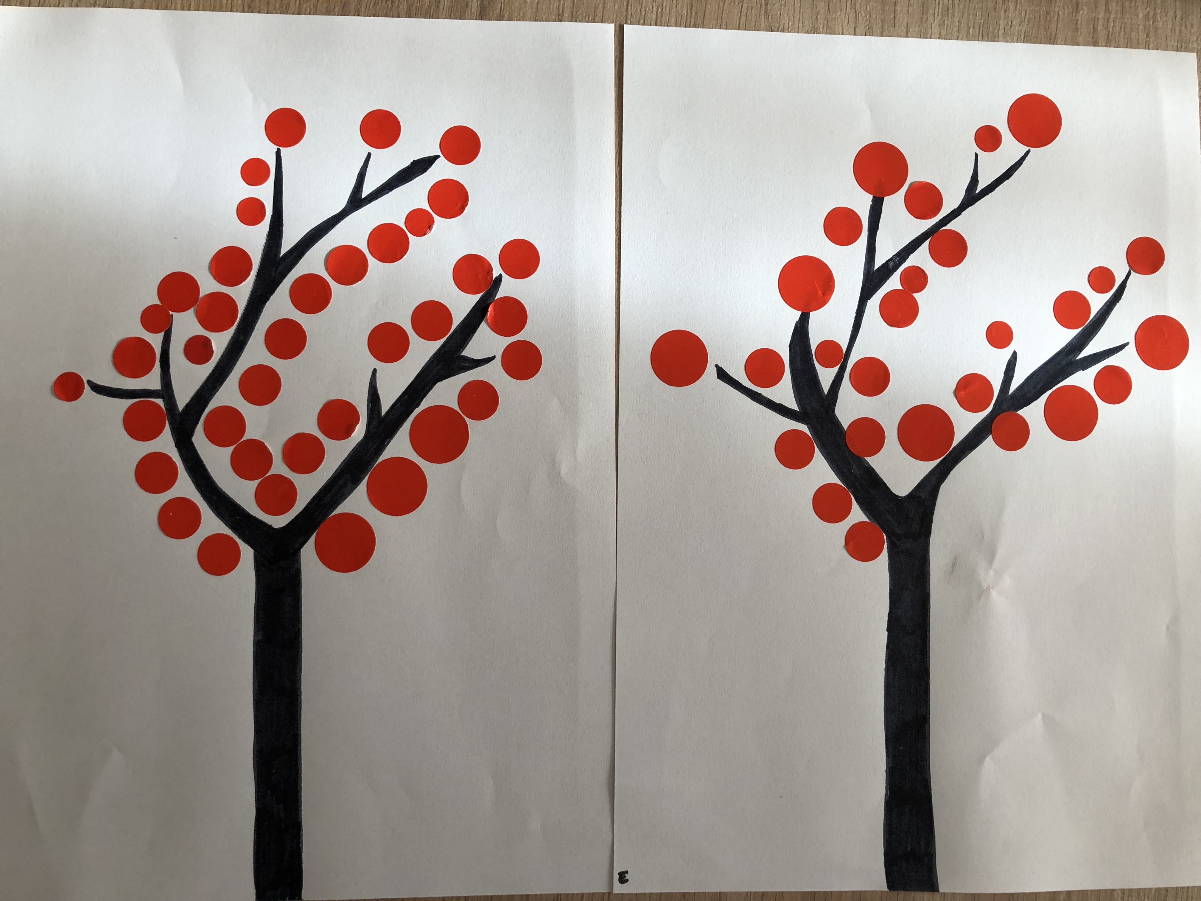 Le petit chaperon rouge arbre gommettes