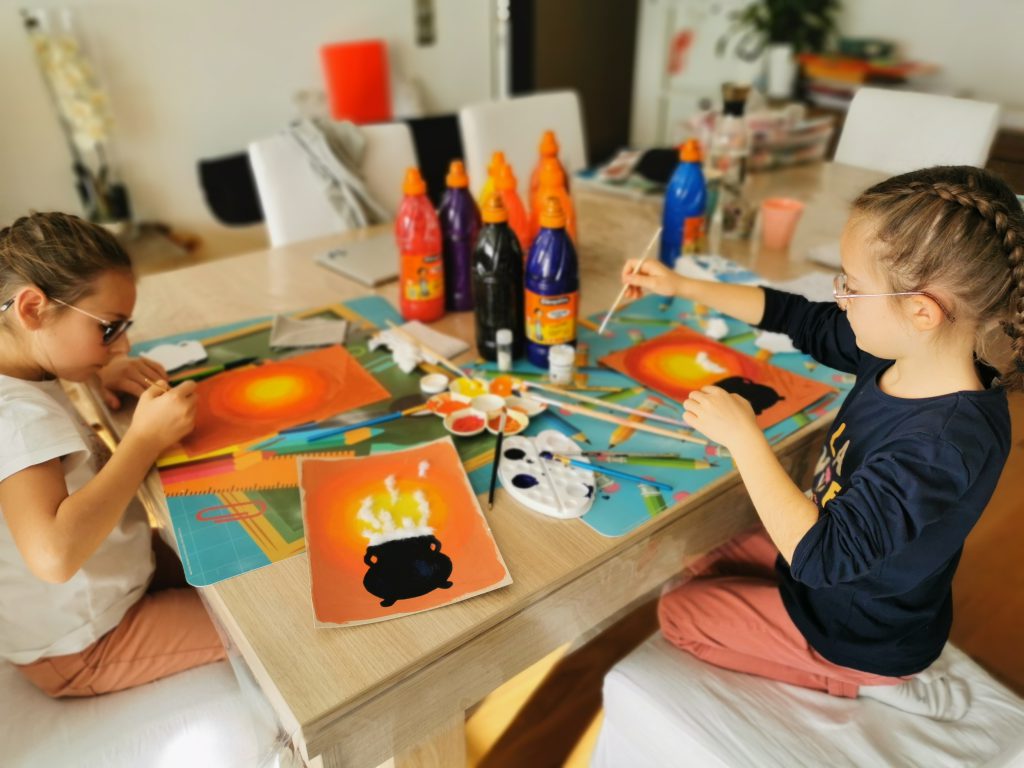 halloween activité peinture chaudron