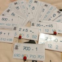 cartes à pinces calculs mathématiques