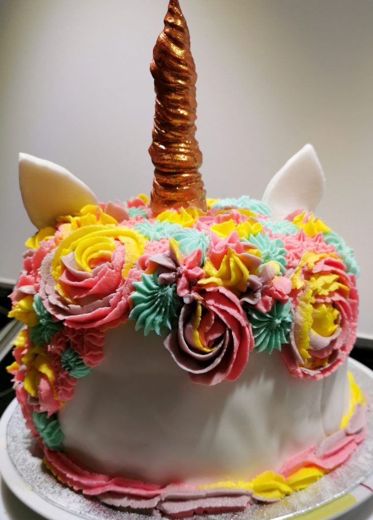 gateau anniversaire licorne